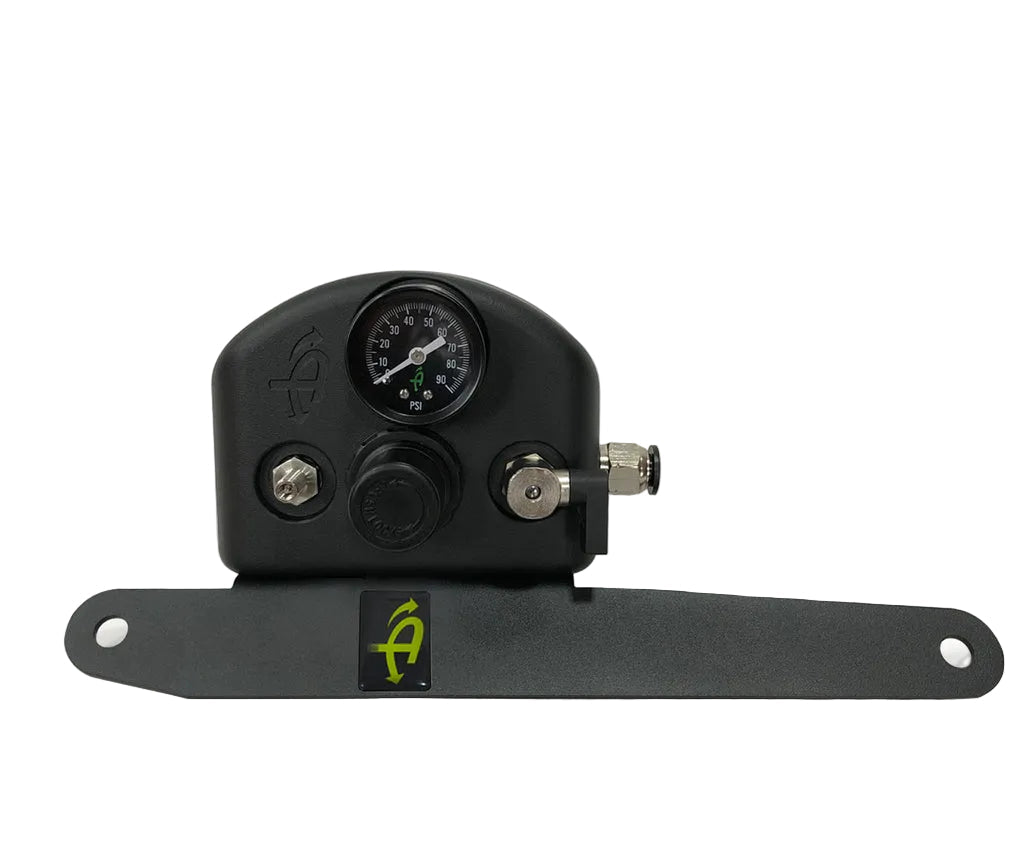 Overland Vehicle Systems professional 4-tire inflation system mounted on Jeep Wrangler JL with air hoses connected to all whe
